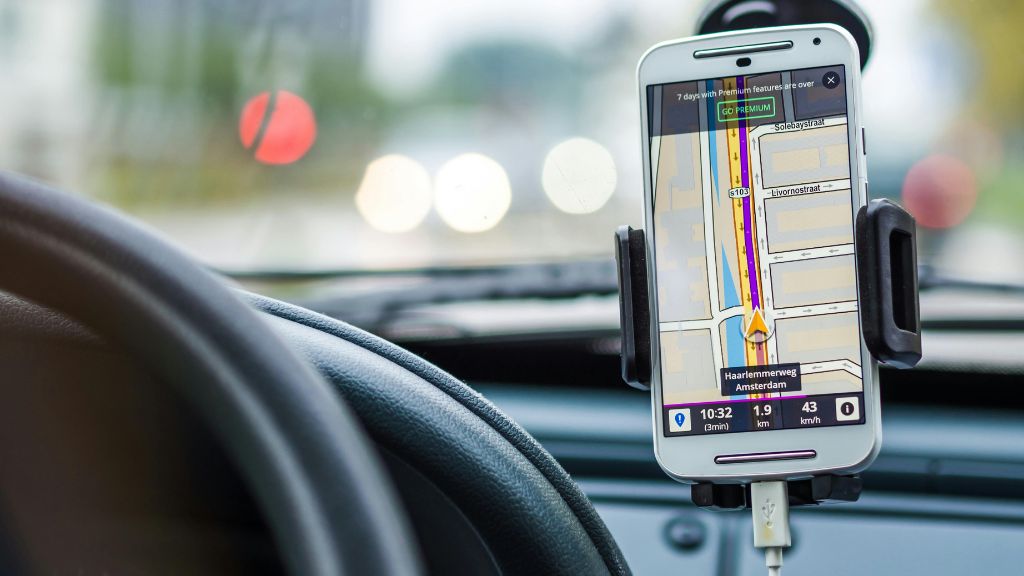 GPS vehicle tracker India review