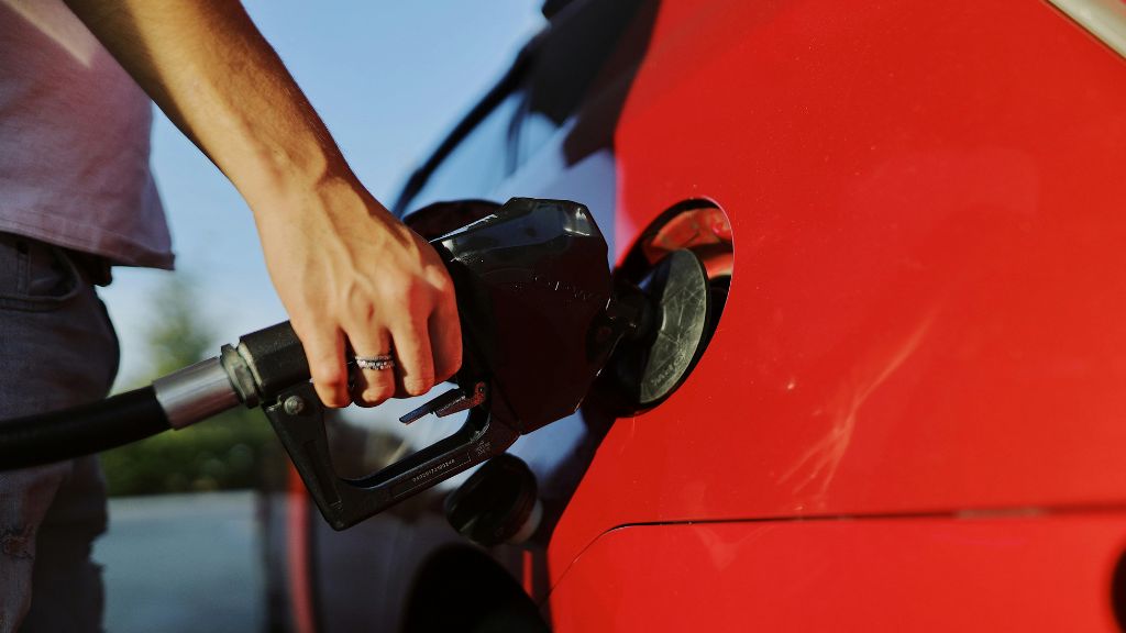 most fuel-efficient cars USA