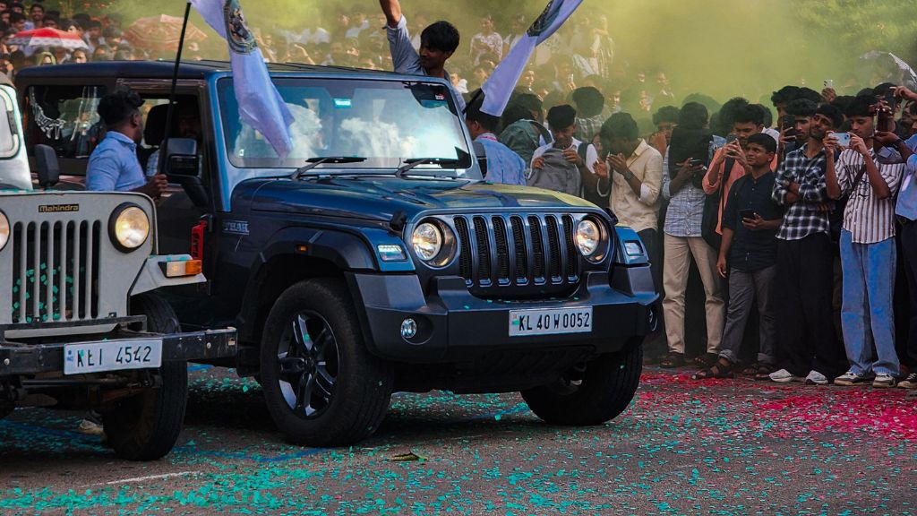 car discount India off-season vs Navratri Diwali