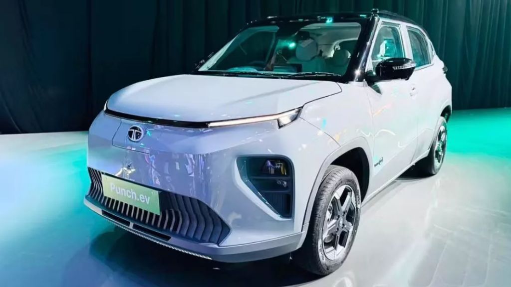 Tata Punch EV vs Tata Tiago EV vs MG Windsor 2026