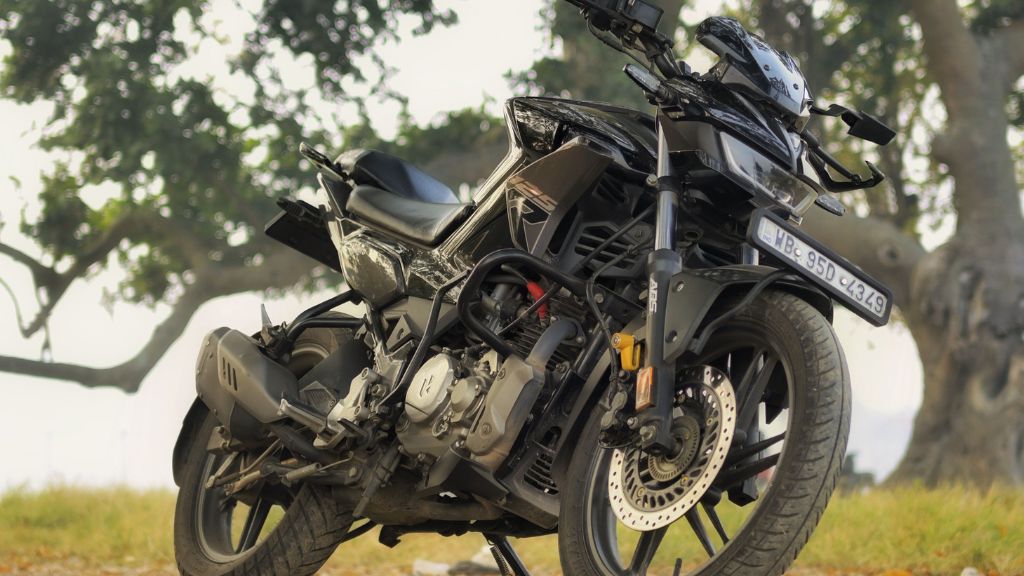 Hero Xtreme 160R 4V vs Apache RTR 160 4V NS160 2026 comparison