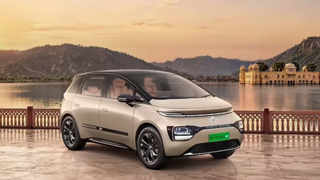 MG Windsor EV Indulge vs Inspire edition comparison 2026