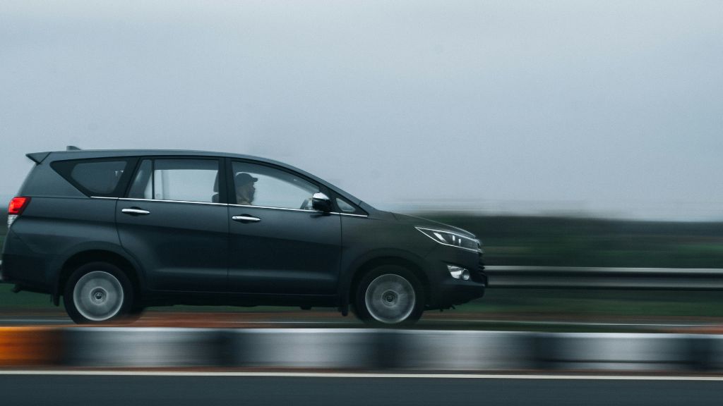 Toyota Innova Crysta 2026 price variants features review